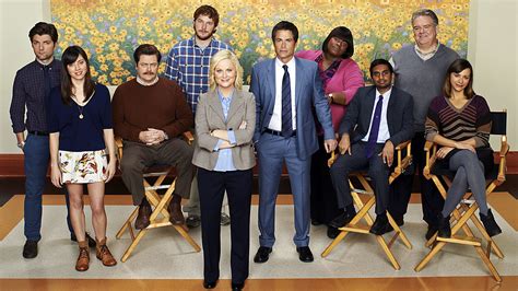 6 Best Ensemble Casts From A Comedy Tv Sitcom To Date