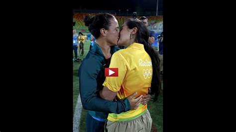 Rio2016 Love Wins Brazilian Women Rugby Player Isadora Kisses Marjorie Receive Wedding