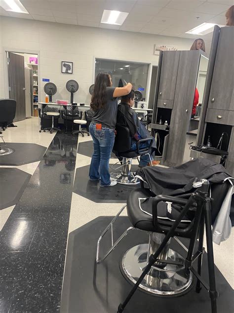 Rattler Salon reopens for new year | Navasota Examiner