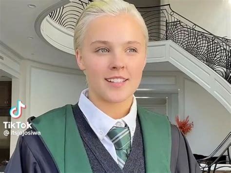 Jojo Siwa Dresses Up As Draco Malfoy In Hilarious Tiktoks