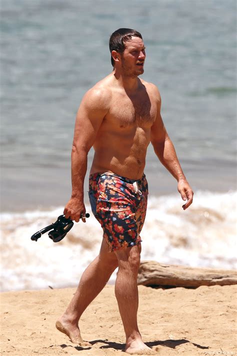 Celebrity And Entertainment Chris Pratt Still Looks Really Good Shirtless Popsugar Celebrity