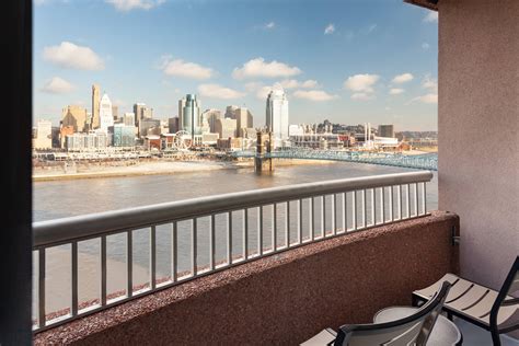 Marriott Cincinnati Riverfront Hotel Cincinnati Luxury Riverview