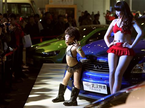 China Vende Autos Con Nenas De 5 Años En Bikini Noticias