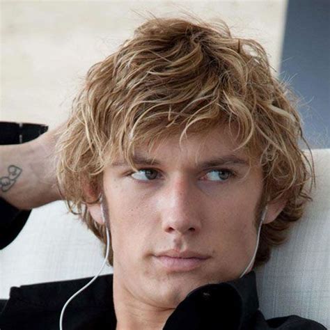 Cool Surfer Hairstyles For Men In Surfer Hair Surfer Hairstyles Surf Hair