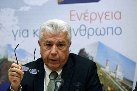 Ανακοινώνει ότι την πέμπτη, 5 σεπτεμβρίου 2019, εξέλεξε το νέο δσ της, κατά 100% θυγατρικής της, εταιρείας δεη ανανεώσιμες α.ε. ΕΜΜΑΝΟΥΗΛ ΠΑΝΑΓΙΩΤΑΚΗΣ: ΝΕΟΣ ΠΡΟΕΔΡΟΣ ΤΗΣ ΔΕΗ ΑΝΑΝΕΩΣΙΜΕΣ ...