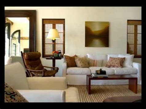 Living room paint color with brown furniture - YouTube