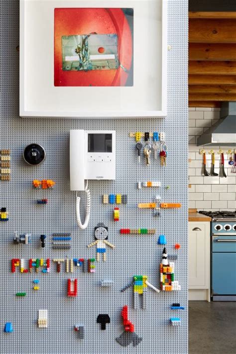 Quick and easy lego bedroom ideas that don't cost a lot, including how to display and store your child's lego sets. diy-lego-wall-decor-ideas