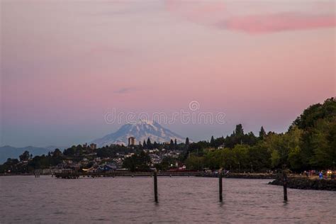 Landscapes Of Tacoma In Sunset With Mt Rainier Background Stock Photo