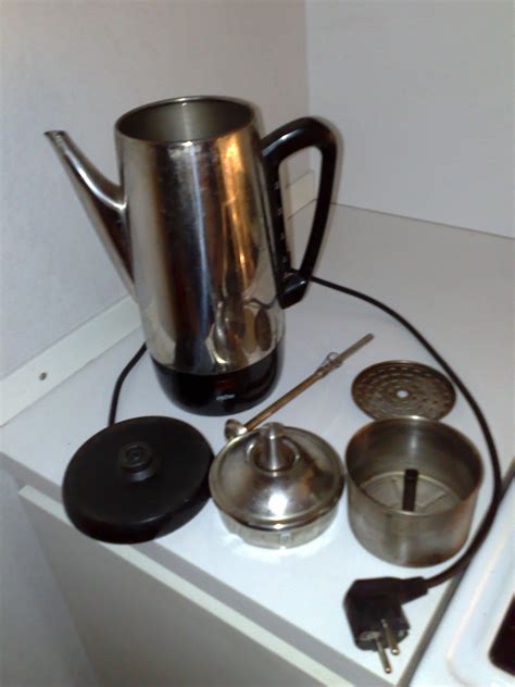 It's important to remember that the actual cooking time may vary due to differences in temperature and percolator design. Coffee percolator - Wikiwand