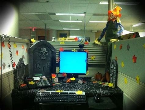 45 Creative Diy Fall Office Decorating Ideas Halloween Cubicle Diy Halloween Office