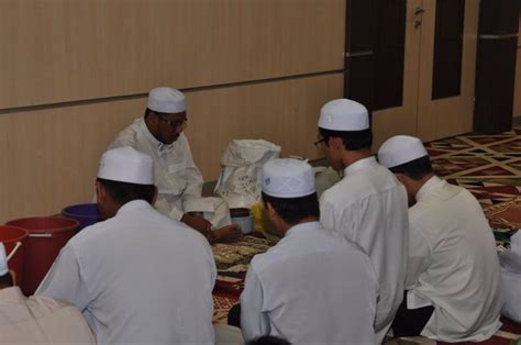 Ketua hakim syarie selangor alamat : Pusat Rawatan Kecil Darussyifa' KLIA: Rawatan Bangunan ...