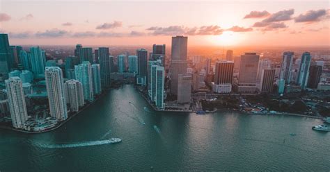 Miami.com is a website for people who love miami and want to know where to go, what to do, what is new näytä lisää sivusta miami.com facebookissa. Miami English — yes, it's real | FIU News - Florida ...