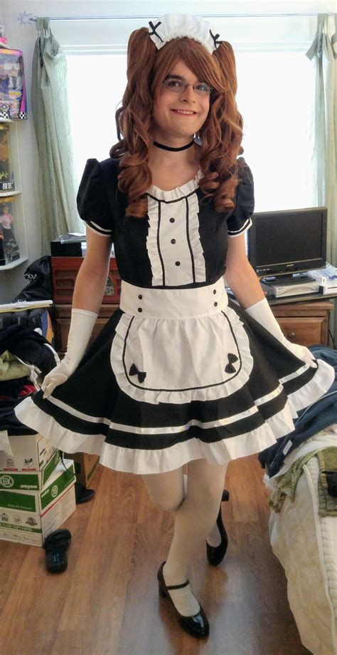 Maid Costume Take Two : r/crossdressing