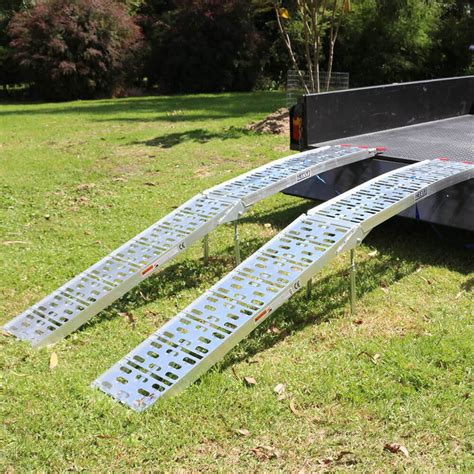 Heeve 23m X 900kg Aluminium Curved Folding Lawn Mower Ramps — Ramp Champ