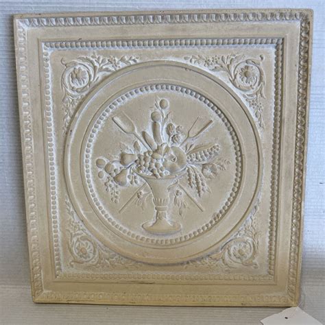 Plaster Medallion Wall Plaque 121 Consignment Furniture