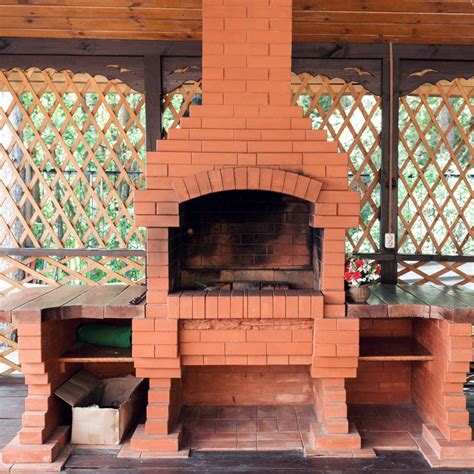 Costruire un barbecue in muratura da soli è possibile, ovviamente prestando i giusti accorgimenti. Barbecue Fai Da Te: come costruirlo in muratura | Community LM