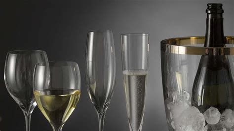 Types Of Champagne Glasses The Expensive Champagne Guide