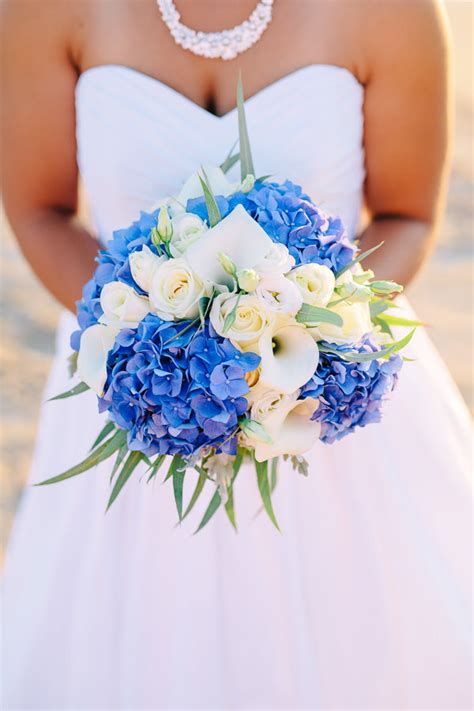 Flowers.ie has been a premier provider of beautiful floral arrangements and gorgeous flower bouquets for over a decade with over 5000 positive reviews online. 4 Hot Summer Wedding Flower Colour Trends (12 photos ...