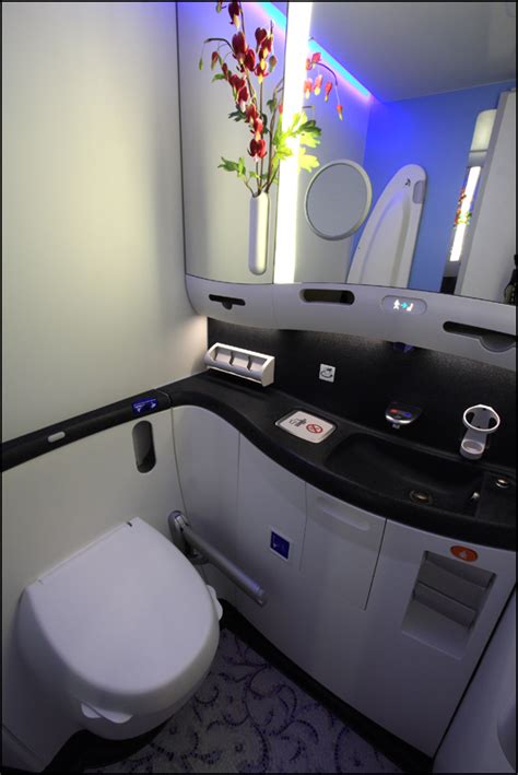 Photos Inside The Boeing 787 Dreamliner Gallery NYCAviationNYCAviation