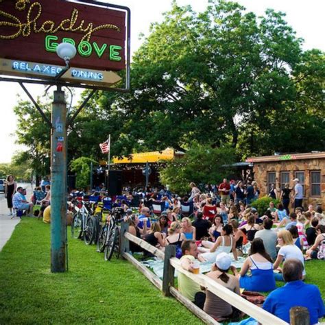 An Unusual Evening At Shady Grove In Austin Texas