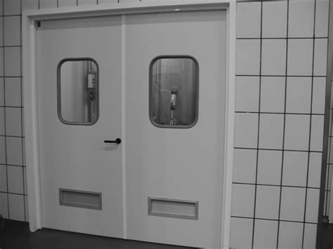 En utilisant ces derniers, vous acceptez l'utilisation des cookies. PORTE PIVOTANTE DE SERVICE TANE HERMETIC