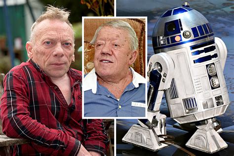 Star Wars Scot Jimmy Vee Was Given Blessing To Play R2 D2 By Kenny Baker — From Beyond The Grave