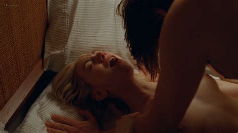 Madeline Wise Nude Brief Topless Crashing 2019 S3e3 HD 1080p