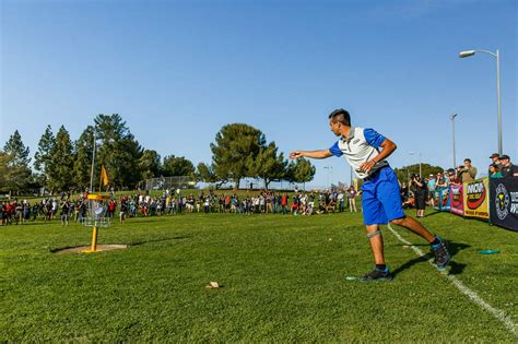 Disc golf shares the same joys and frustrations as golf, whether it's sinking a long putt or hitting a tree halfway discs can be purchased from most brick and mortar sporting goods stores as well as a wide selection how to play. McBeth Plans Putting Style Change To Combat Knee Pain ...