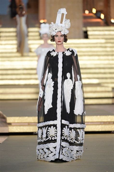 Dolce Gabbana Herbst Winter Haute Couture Kollektion