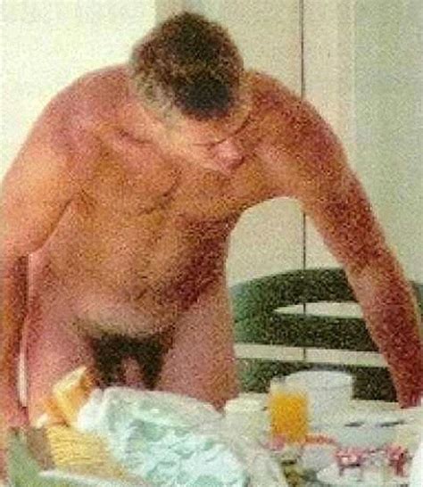 Brad Pitt Nude Dick Sexy Pics And S Scandal Planet