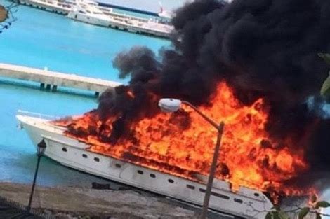 ما هو اسم أشهر ملعب في إنجلترا. حريق يلتهم يخوتا بضواحي الجزائر العاصمة