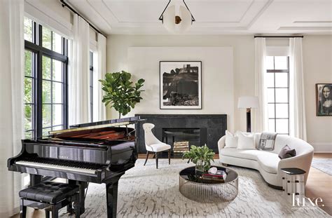 Modern Living Room With Baby Grand Piano | www.resnooze.com