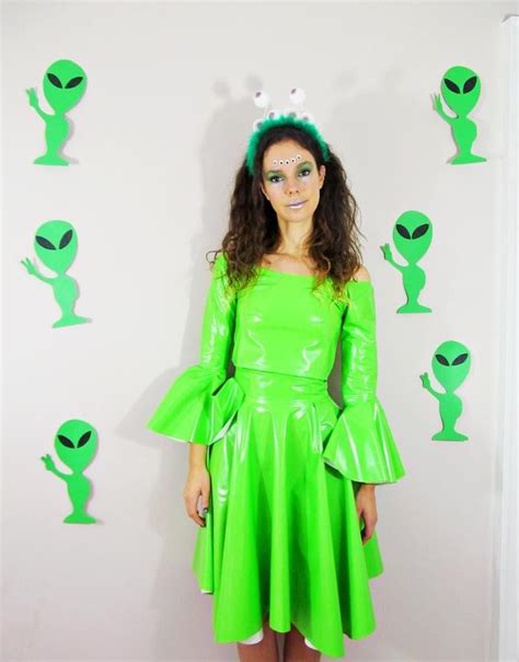 These Diy Alien Halloween Costumes Are Truly Out Of This World