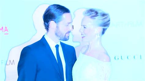 Kate Bosworth Wears Two Oscar De La Renta Wedding Dresses To Marry