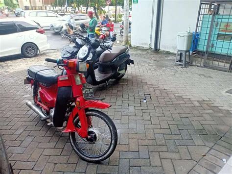 Honda Super Cub 800 Tahun 1982 Lacak Harga