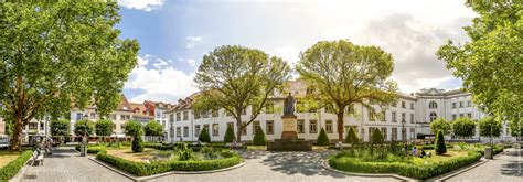 Offizieller twitteraccount der uni göttingen (ohne umg). Komet Campus | Georg-August-Universität Göttingen Set