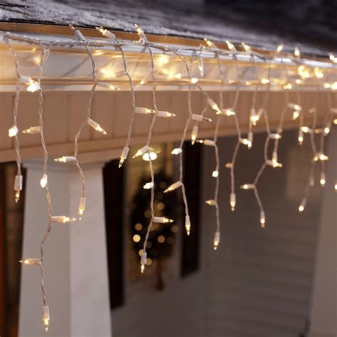 20 Hanging Outdoor Christmas Lights Magzhouse