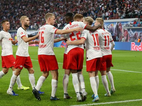 Spieltag der neuen bundesligasaison wie schon im vorjahr auf den fsv mainz 05. RB Leipzig - 1. FSV Mainz 05 | Bundesliga 2020 - 10 ...