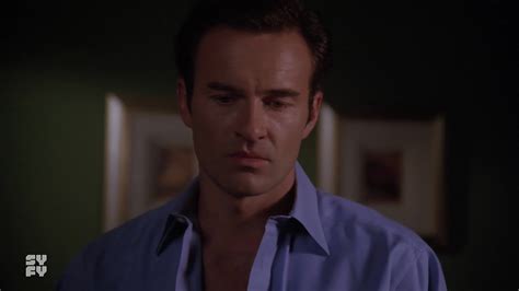 Auscaps Julian Mcmahon Shirtless In Charmed 1998 4 16 The Fifth