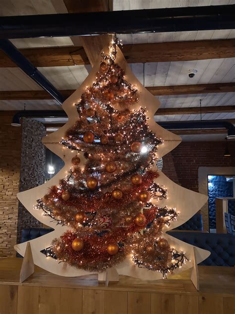 I know someone with a real christmas cactus. Tegelaste Tuba - 79 Photos - Restaurant - Pikk 2b, 71003 ...