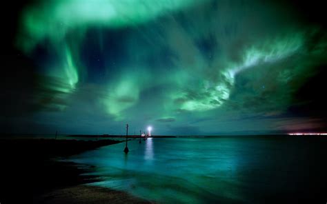 Wallpaper Lighthouse Northern Lights Sea Beautiful Sky