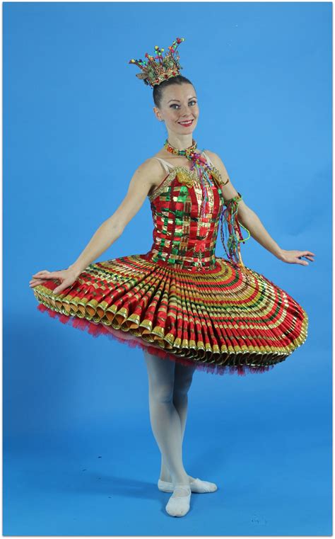 Moscow Ballet S Great Russian Nutcracker Traditional Dresses Ballet Dress Get Dressed