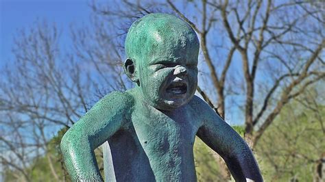 Sinnataggen er gustav vigelands mest berømte figur. Vigeland Sculpture Park in Oslo Norway - YouTube