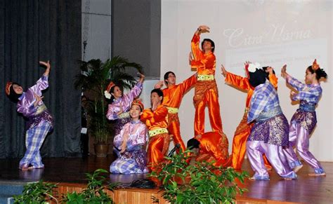 Pakej hari raya, puasa, perkahwinan. Tarian Tradisional Malaysia