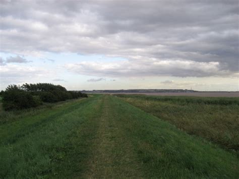 The Trans Pennine Trail © Roger Gilbertson Cc By Sa20 Geograph