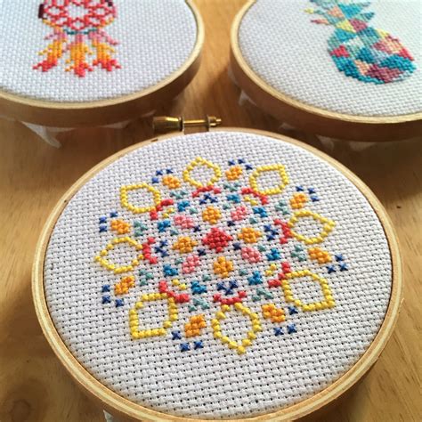 The same technique is followed for a vertical row. Leia Patterns Releases New Modern Cross Stitch Collection ...