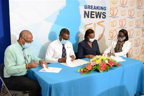 Government Of Saint Lucia And Lucelec Sign A Memorandum Of Understanding For The Electricity