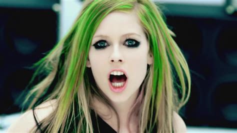 Avril lavigne está en la posición 94 del ranking de esta semana, su mejor puesto ha sido el 2º, siendo su primera vez en noviembre de 2007 y la más. Smile {Music Video} - Avril Lavigne Photo (38793030) - Fanpop