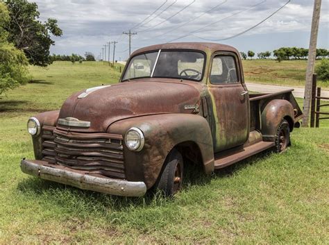 Rusted Chevy Pickup Chevy Pickups Old Pickup Trucks Classic Cars Trucks