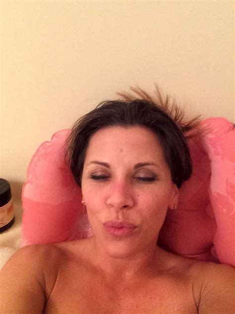 Mickie James Leaked Private Pregnant Nudes Scandal Planet